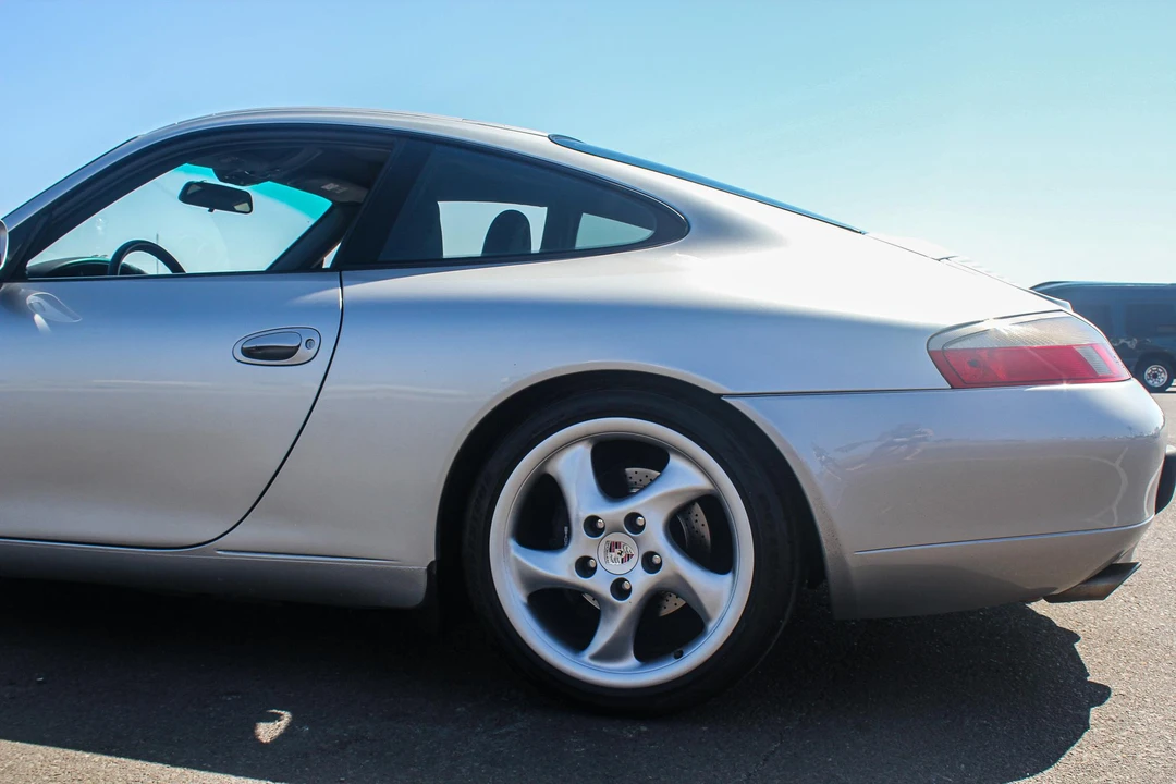 2000 Porsche 996 Carrera - Image 30 of 31
