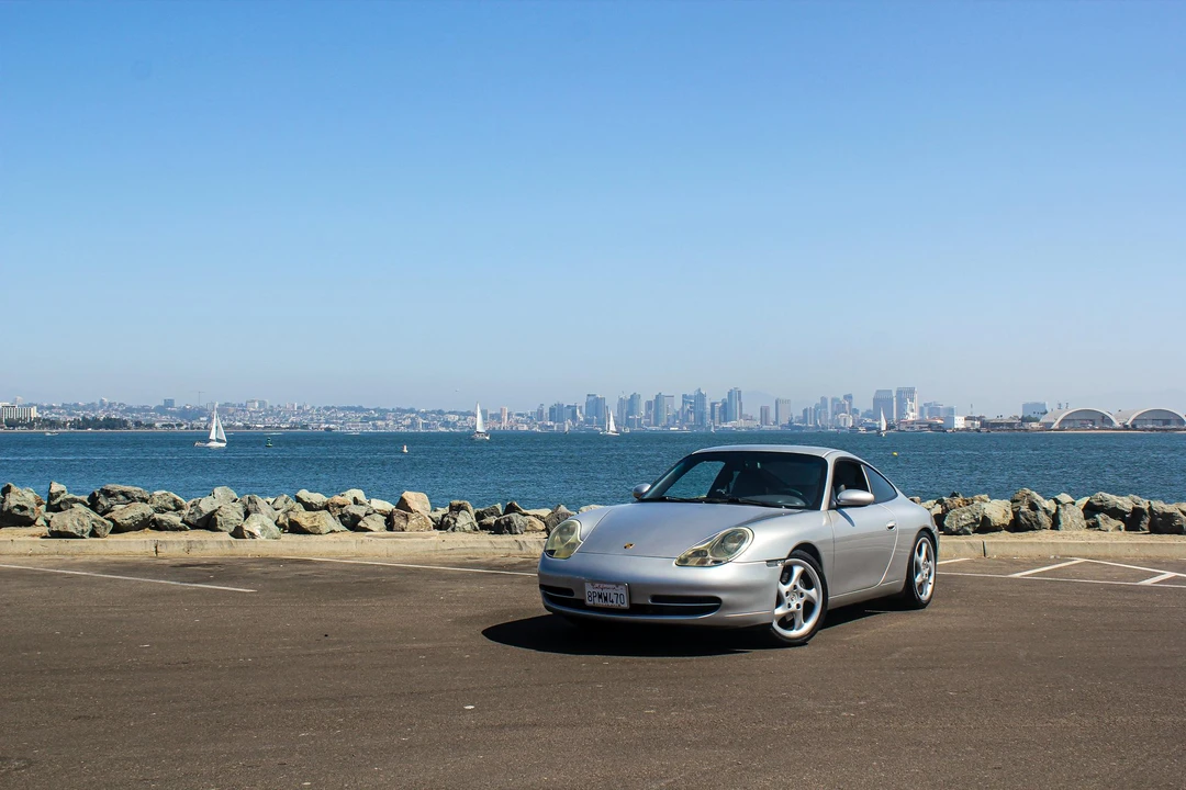 2000 Porsche 996 Carrera - Image 8 of 31