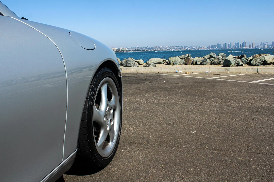 2000 Porsche 996 Carrera - Image 26 of 31