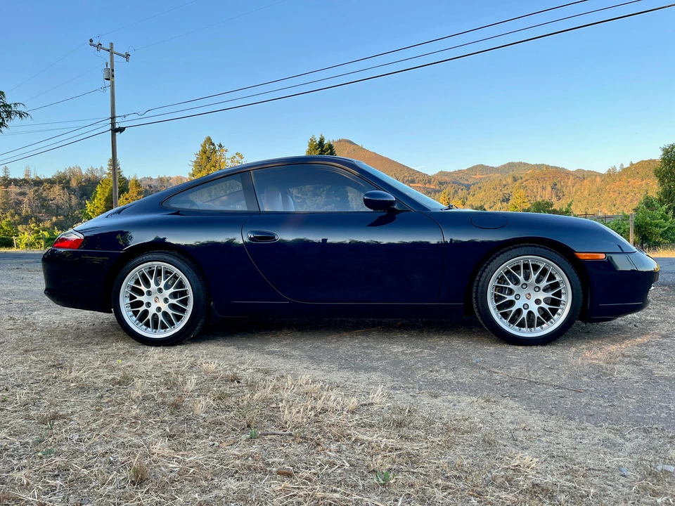 2000 Porsche 996 Carrera - Image 26 of 31