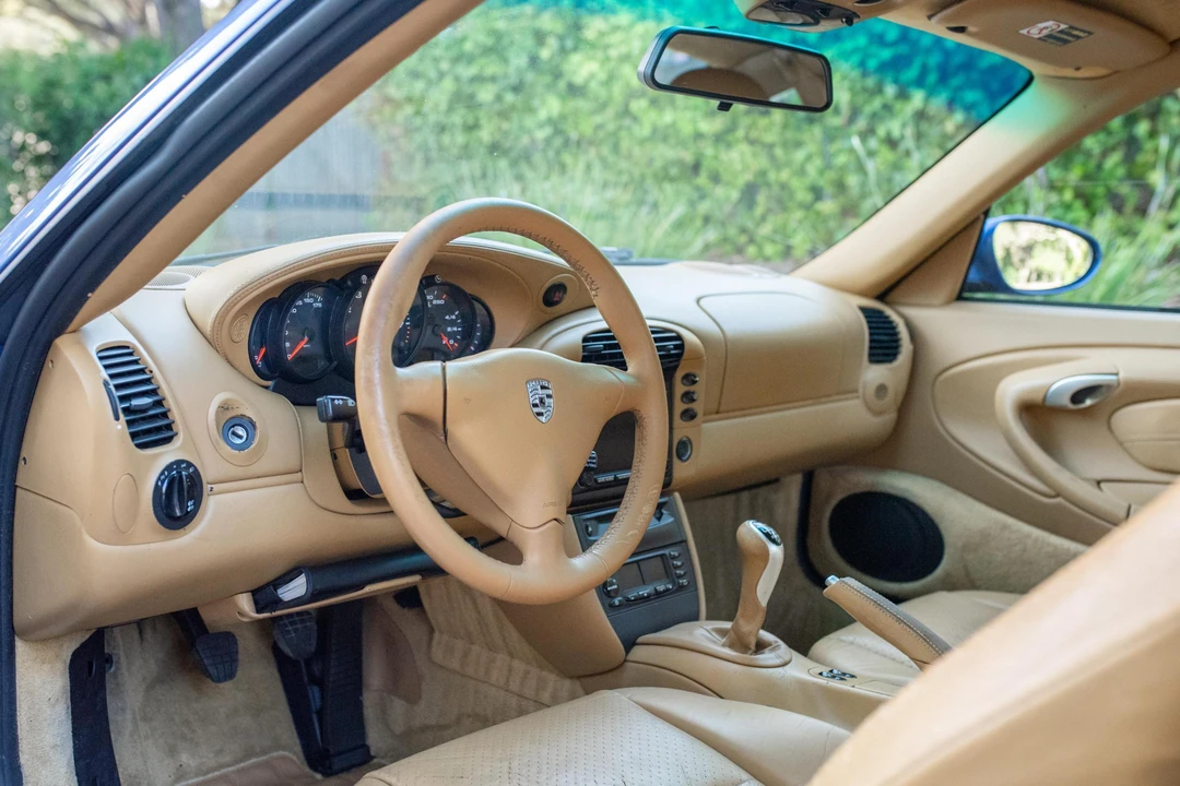 2000 Porsche 996 Carrera - Image 25 of 31