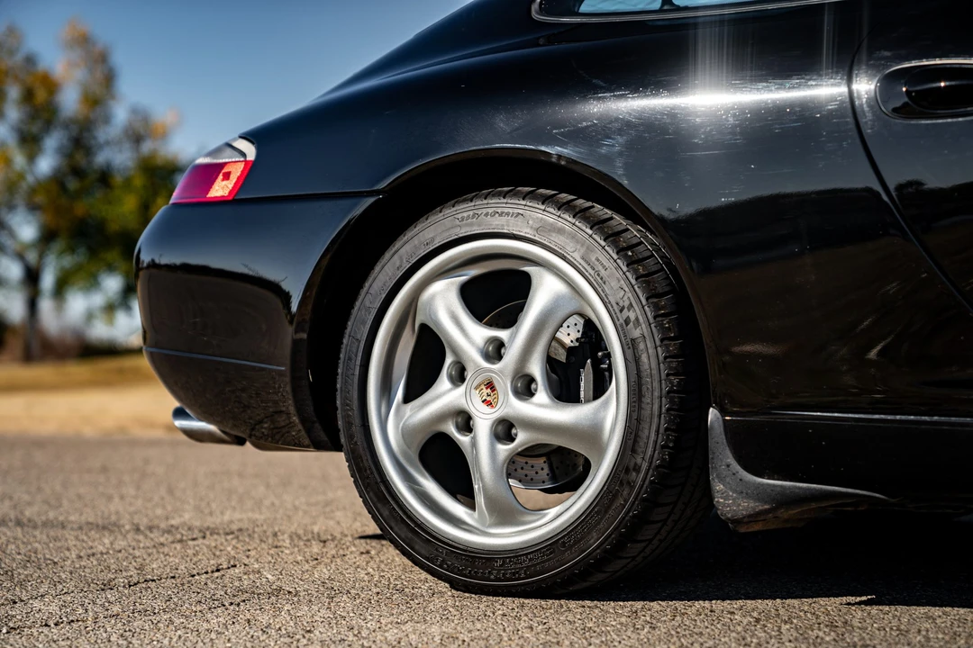 2000 Porsche 996 Carrera - Image 25 of 31