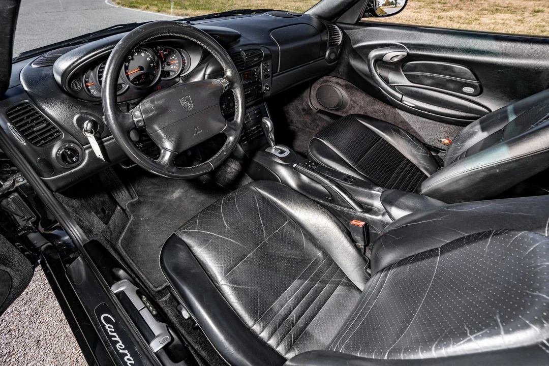 2000 Porsche 996 Carrera - Image 30 of 31