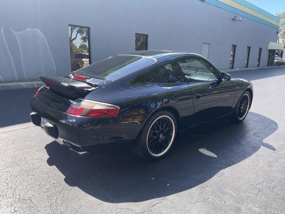 2000 Porsche 996 Carrera - Image 8 of 31