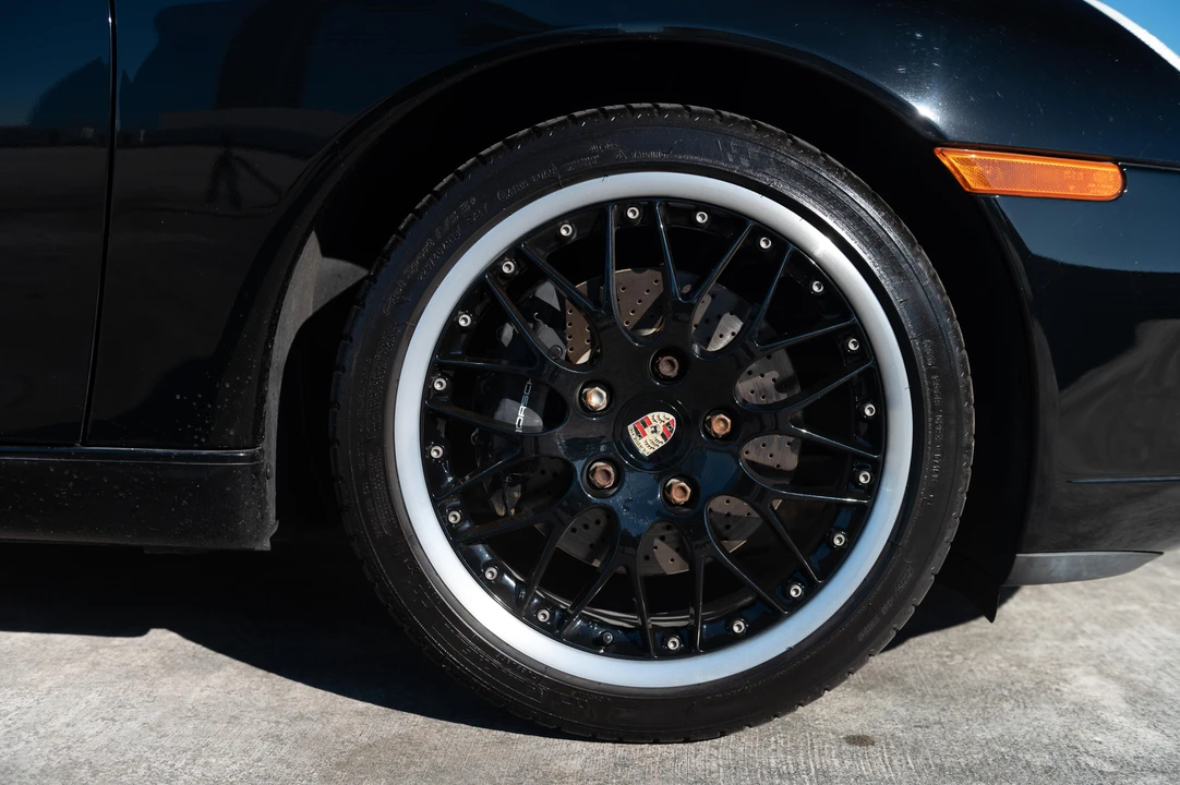 2000 Porsche 996 Carrera - Image 28 of 31