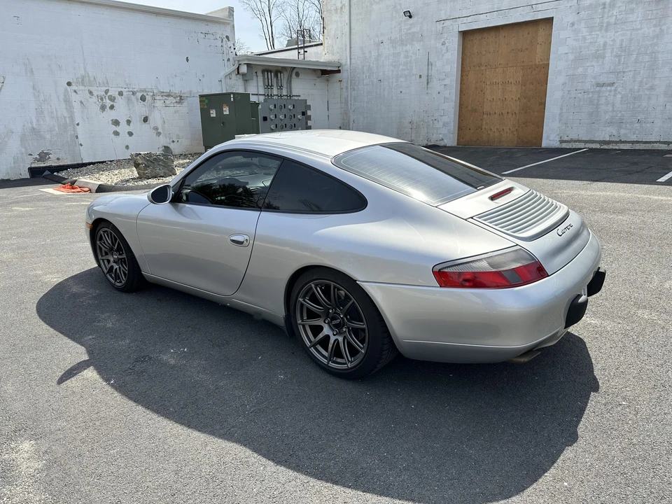 2000 Porsche 996 Carrera - Image 26 of 31