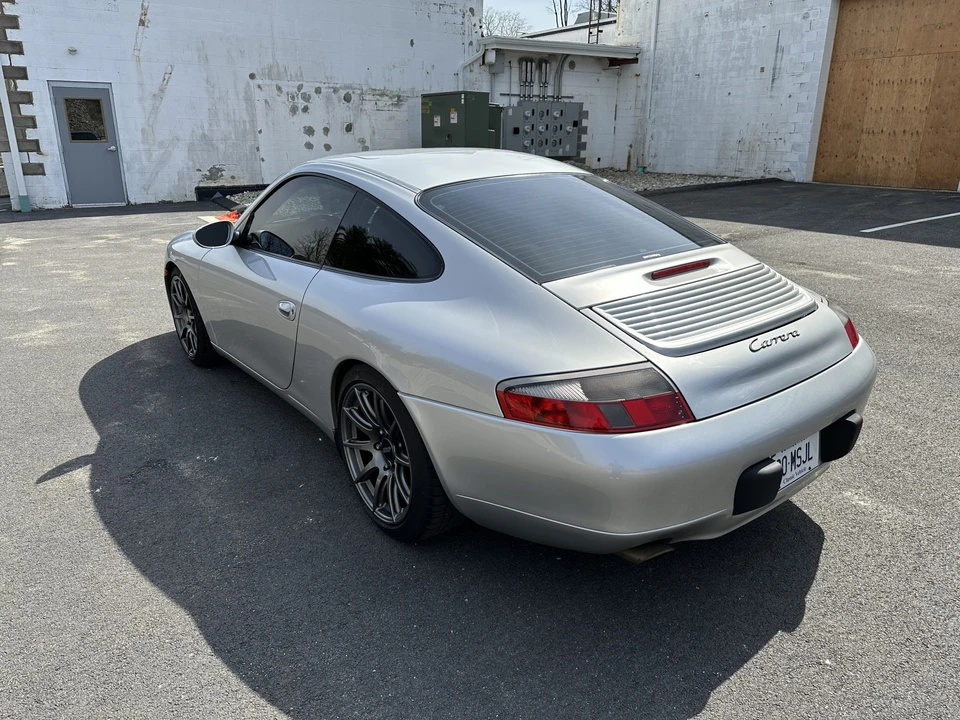 2000 Porsche 996 Carrera - Image 25 of 31