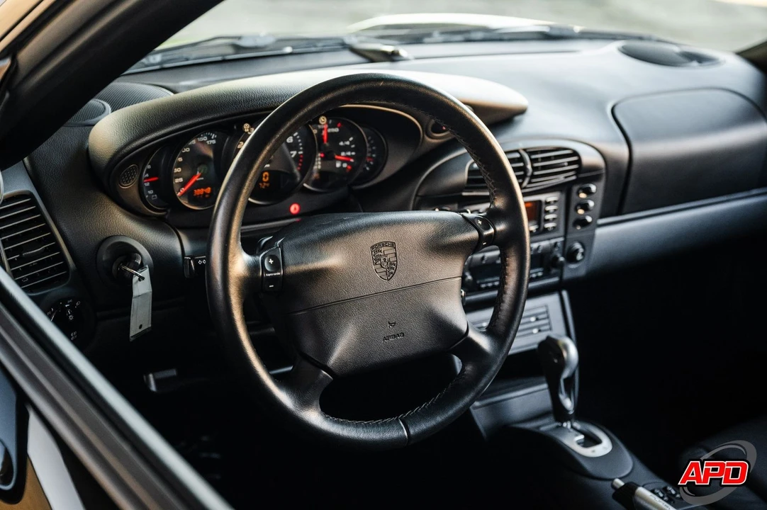 2000 Porsche 996 Carrera - Image 8 of 12