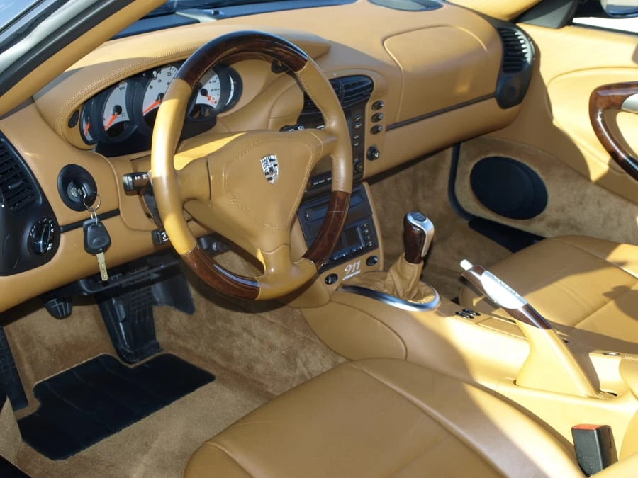 2000 Porsche 996 Carrera 4 - Image 4 of 10