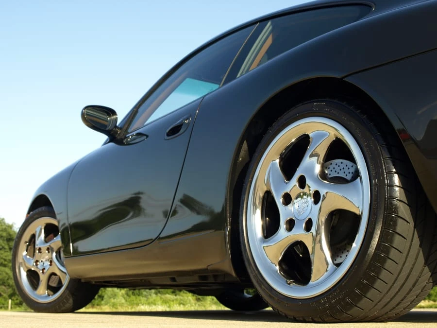 2000 Porsche 996 Carrera 4 - Image 9 of 10