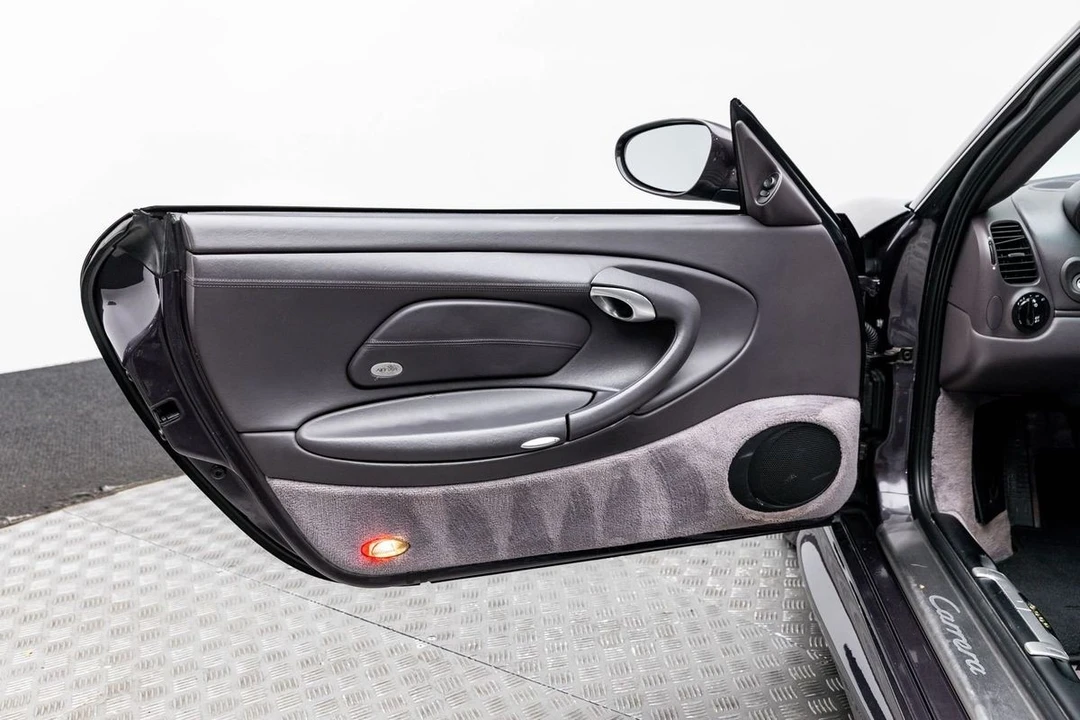 2000 Porsche 996 Carrera - Image 12 of 12