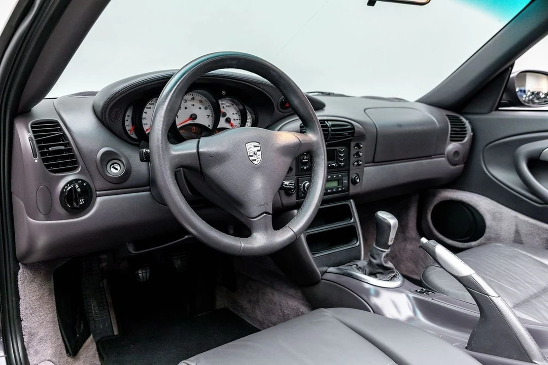 2000 Porsche 996 Carrera - Image 18 of 21