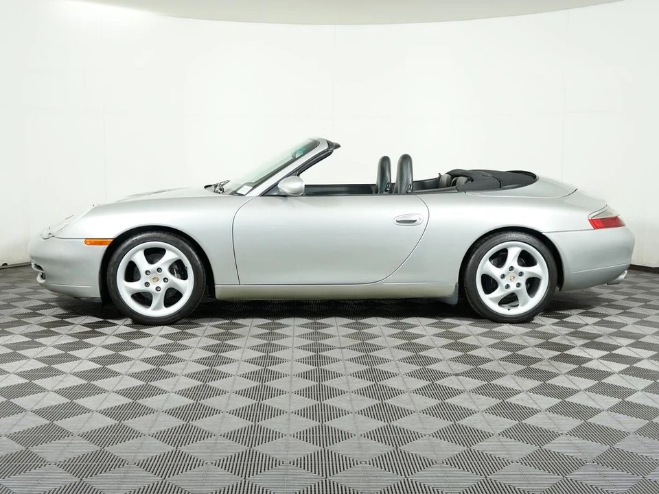 2000 Porsche 996 Carrera - Image 2 of 31