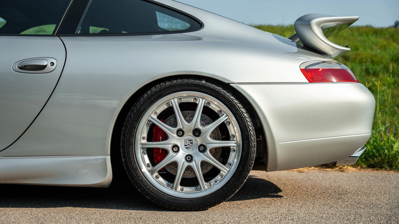 2000 Porsche 996 GT3 - Image 19 of 31