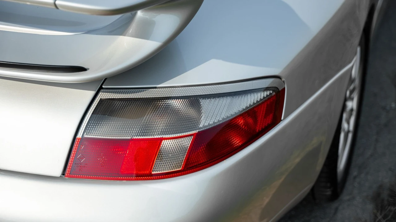 2000 Porsche 996 GT3 - Image 27 of 31