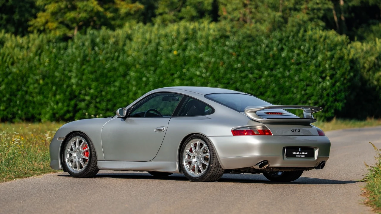 2000 Porsche 996 GT3 - Image 12 of 31
