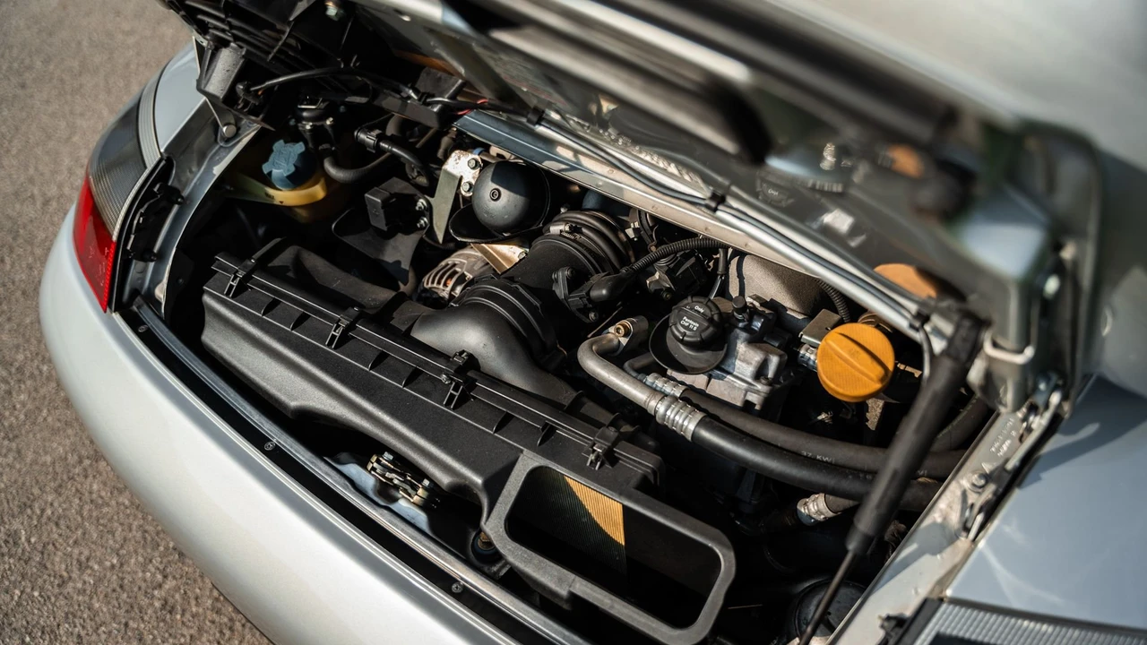 2000 Porsche 996 GT3 - Image 4 of 31