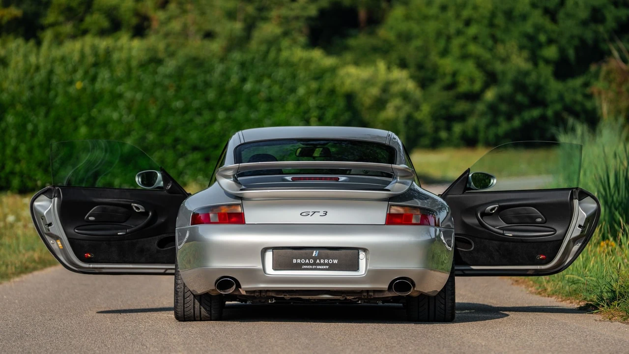 2000 Porsche 996 GT3 - Image 13 of 31