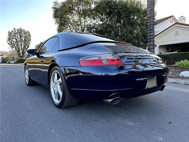 2000 Porsche 996 Carrera 4 - Image 10 of 21