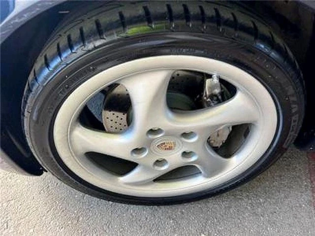 2000 Porsche 996 Carrera 4 - Image 17 of 21