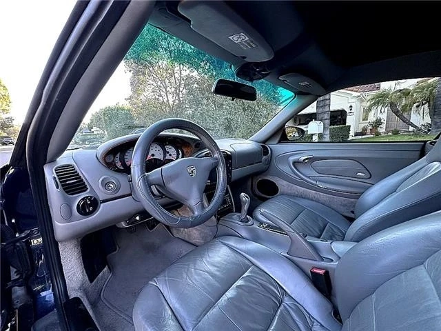 2000 Porsche 996 Carrera 4 - Image 16 of 21