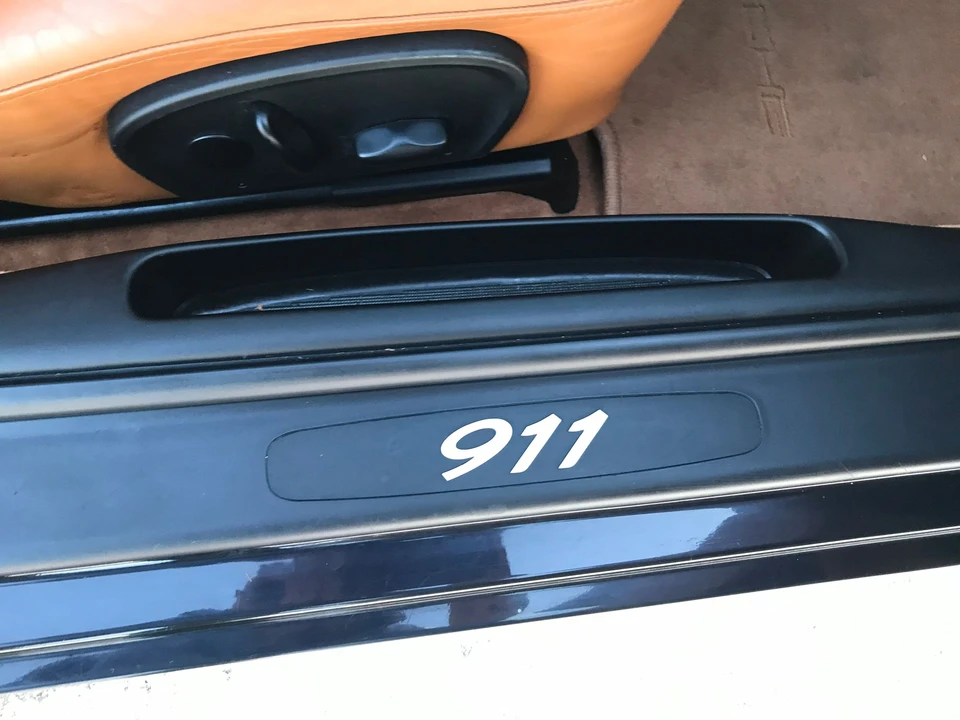 2000 Porsche 996 Carrera 4 - Image 17 of 31