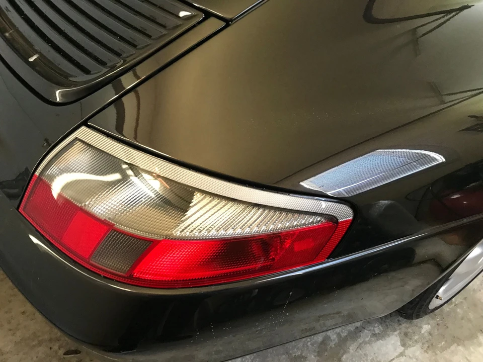 2000 Porsche 996 Carrera 4 - Image 10 of 31