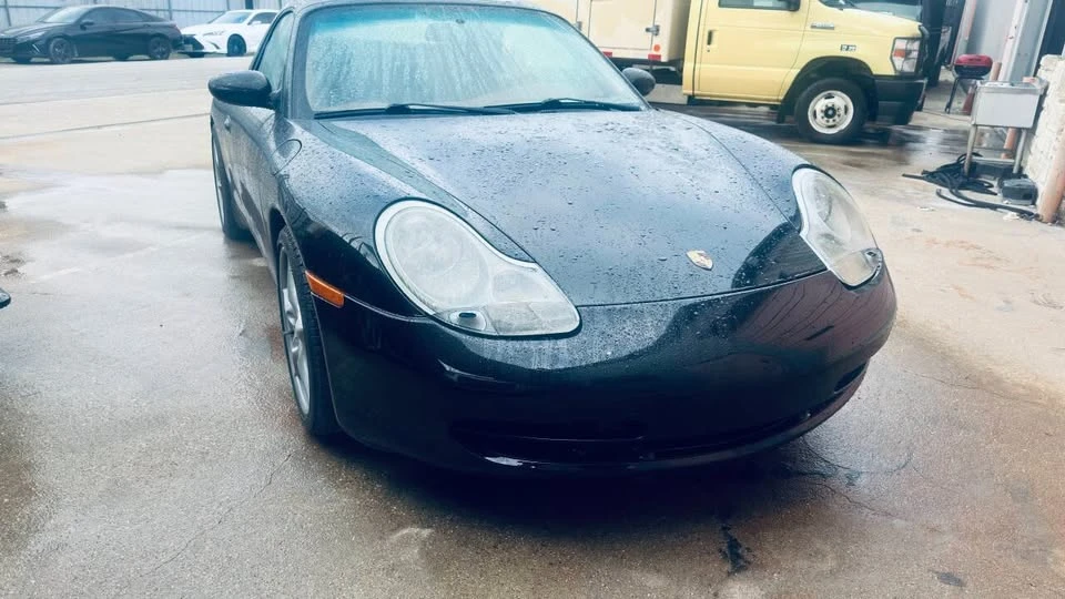 2000 Porsche 996 Carrera - Image 2 of 10