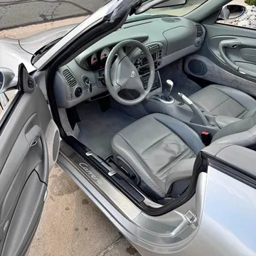 2000 Porsche 911 Carrera 4 Cabriolet