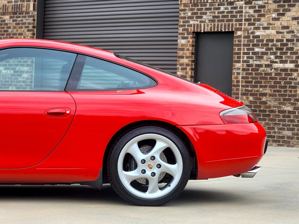 2000 Porsche 911 - Image 10 of 31