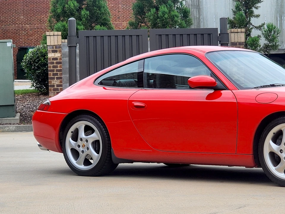 2000 Porsche 911 - Image 21 of 31