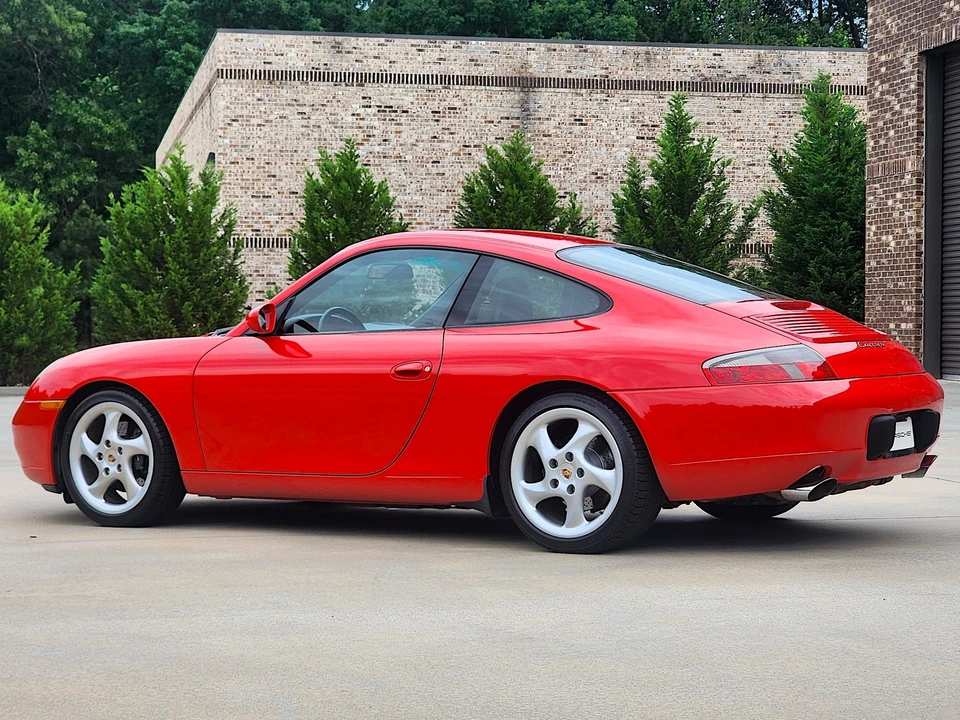 2000 Porsche 911 - Image 13 of 31