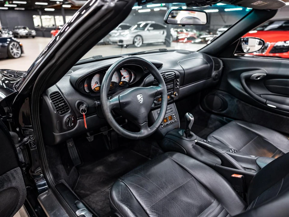 2000 Porsche 996 Carrera - Image 9 of 31