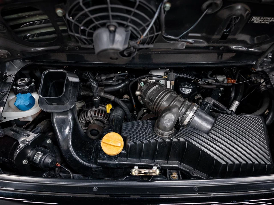 2000 Porsche 996 Carrera - Image 20 of 31