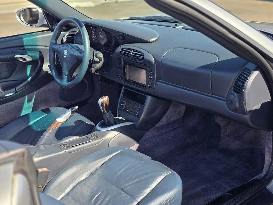 2000 Porsche 996 Carrera - Image 12 of 31
