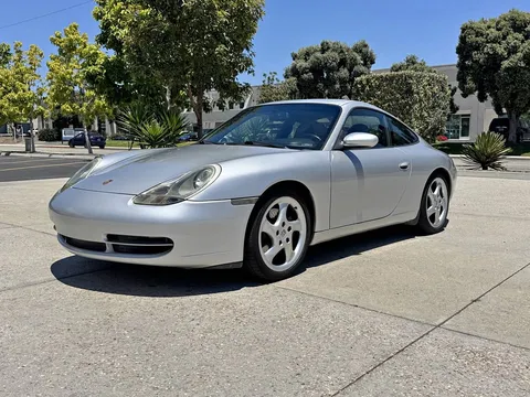 2000 Porsche 911 Carrera