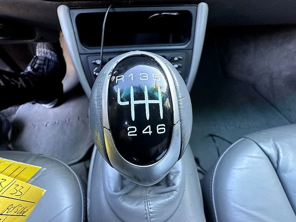 2000 Porsche 996 Carrera 4 - Image 8 of 20