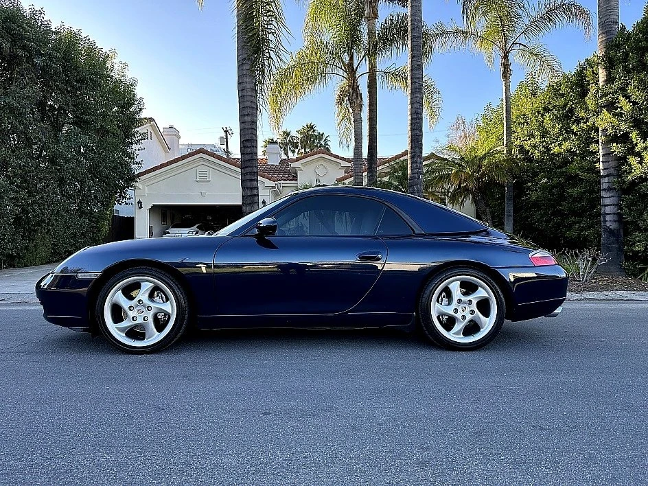 2000 Porsche 996 Carrera 4 - Image 9 of 20