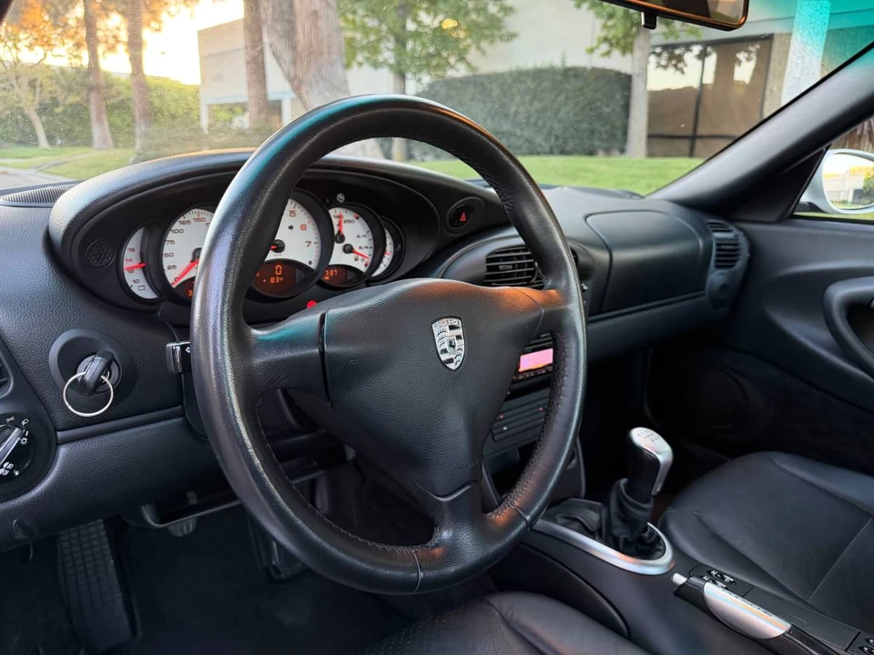 2000 Porsche 996 Carrera - Image 11 of 23