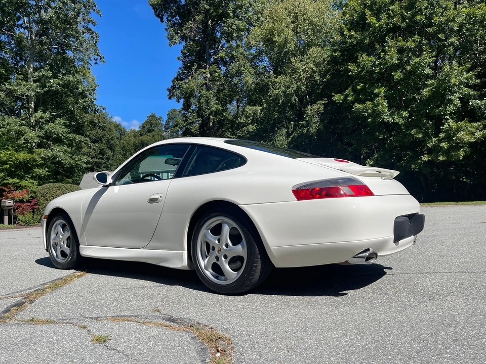 2000 Porsche 996 Carrera - Image 2 of 31
