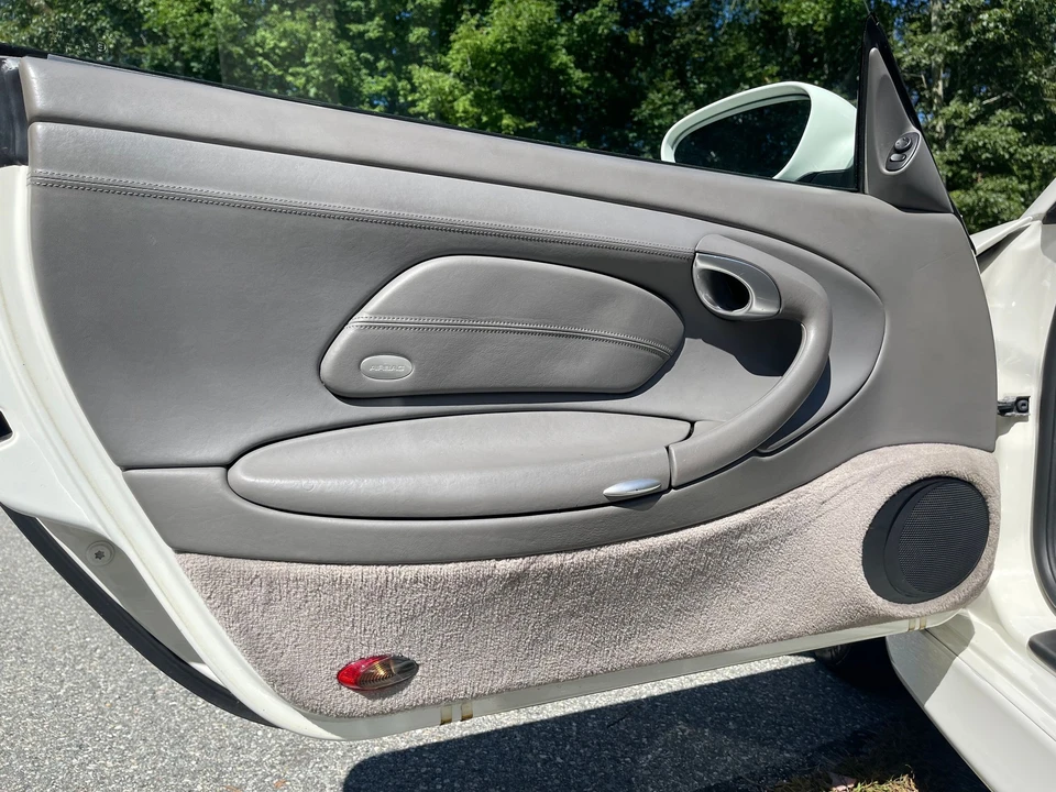 2000 Porsche 996 Carrera - Image 21 of 31