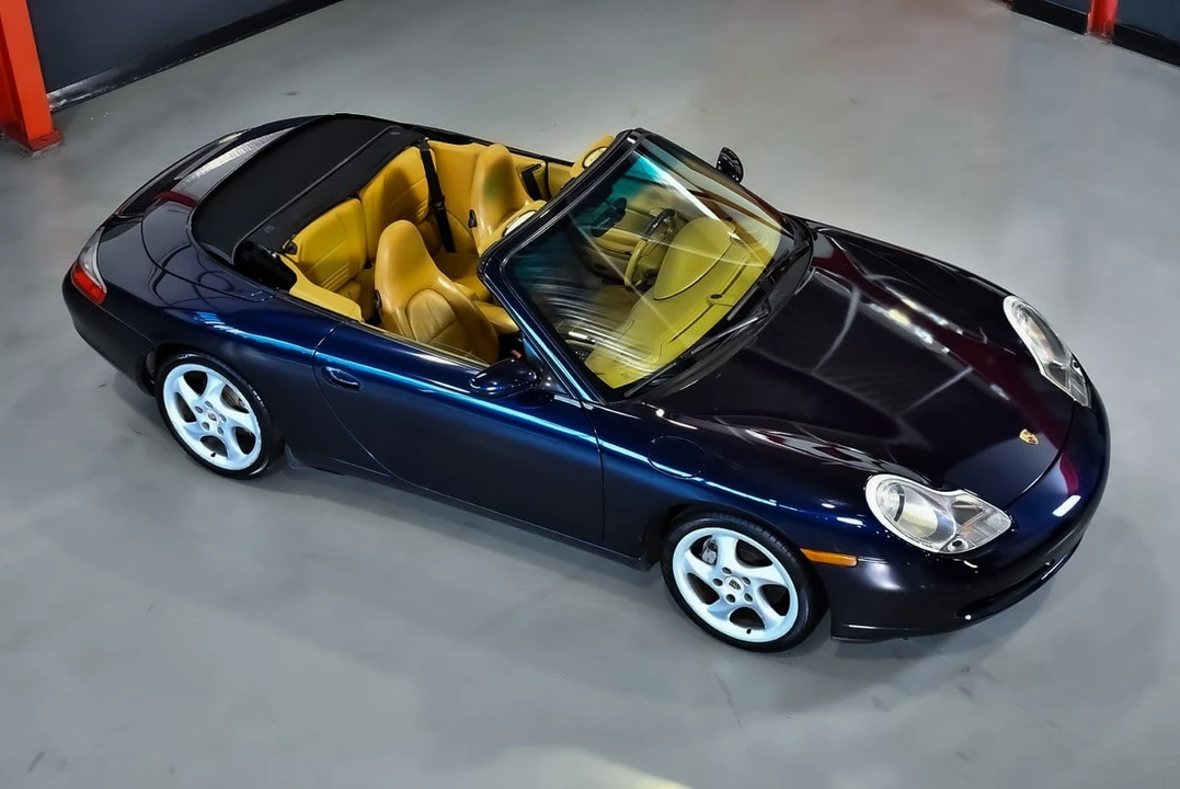2000 Porsche 996 Carrera 4 - Image 12 of 30
