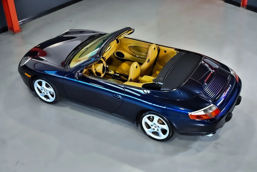2000 Porsche 996 Carrera 4 - Image 25 of 30
