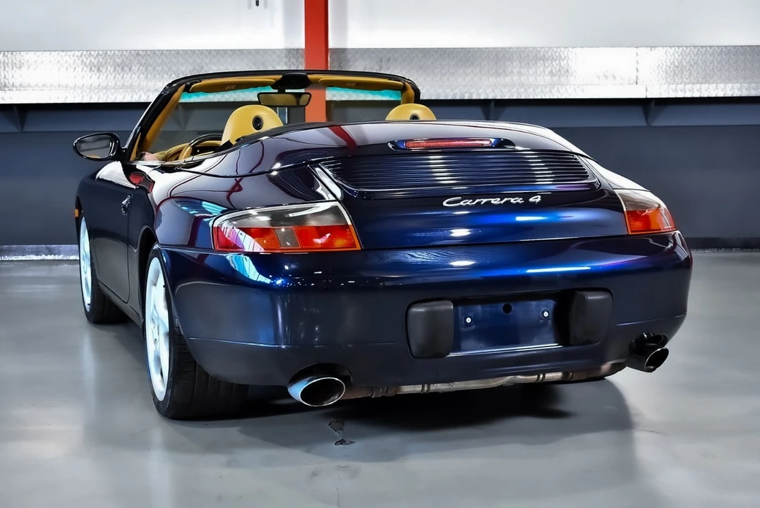 2000 Porsche 996 Carrera 4 - Image 17 of 30