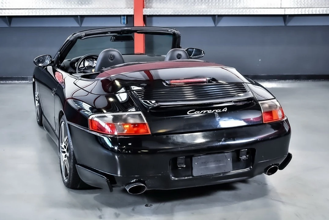 2000 Porsche 996 Carrera 4 - Image 14 of 30