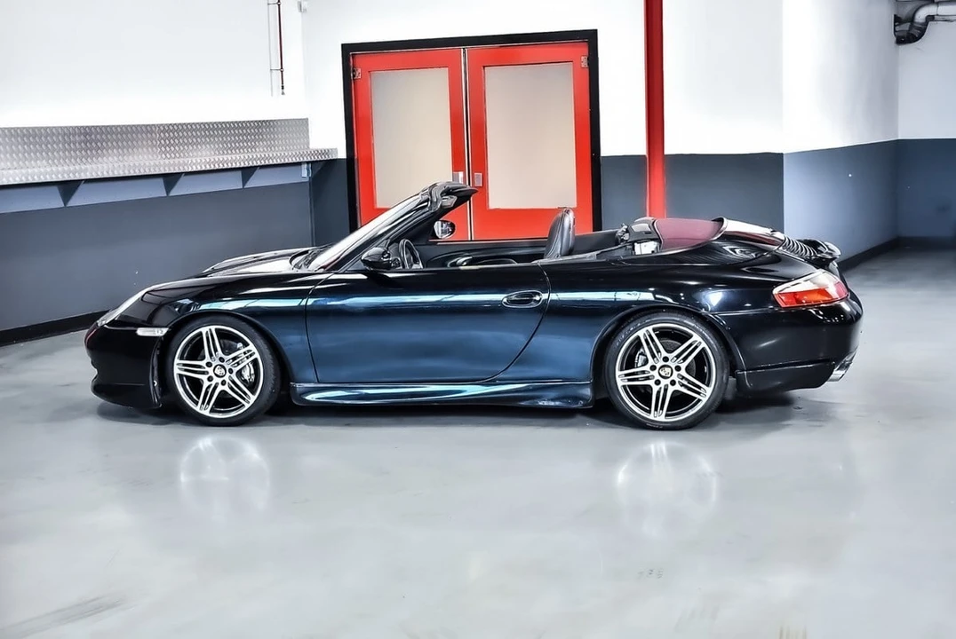 2000 Porsche 996 Carrera 4 - Image 19 of 30
