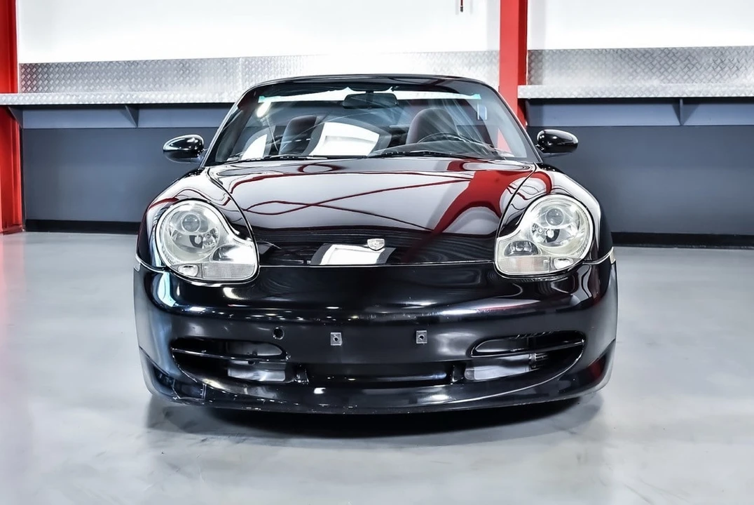 2000 Porsche 996 Carrera 4 - Image 3 of 30