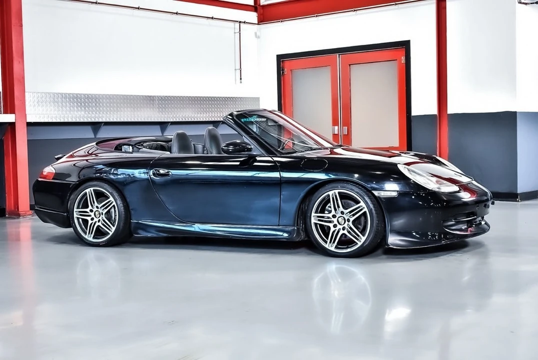 2000 Porsche 996 Carrera 4 - Image 8 of 30