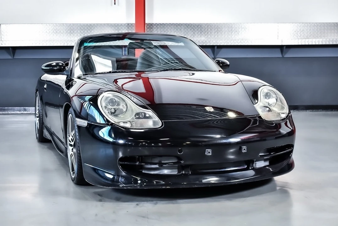 2000 Porsche 996 Carrera 4 - Image 5 of 30