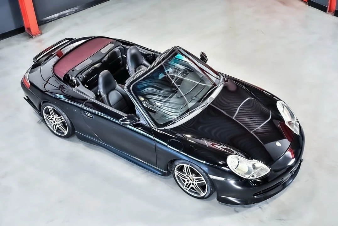 2000 Porsche 996 Carrera 4 - Image 11 of 30